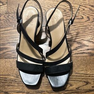Naturalizer Black Strappy Women's Sandals